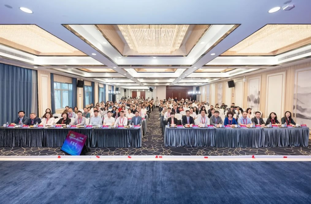 医工协同破局“卡脖子”，z6com·尊龙领跑血液净化产业智慧转型